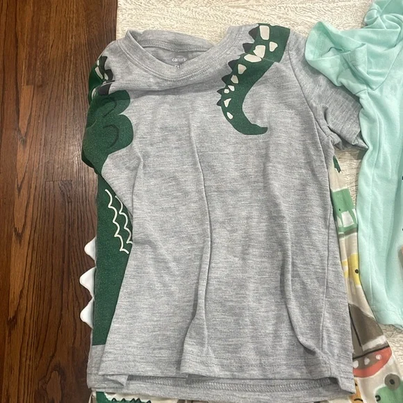 Boys 5T Pajamas Bundle Carters, and Gap Brands. - Picture 3 of 12